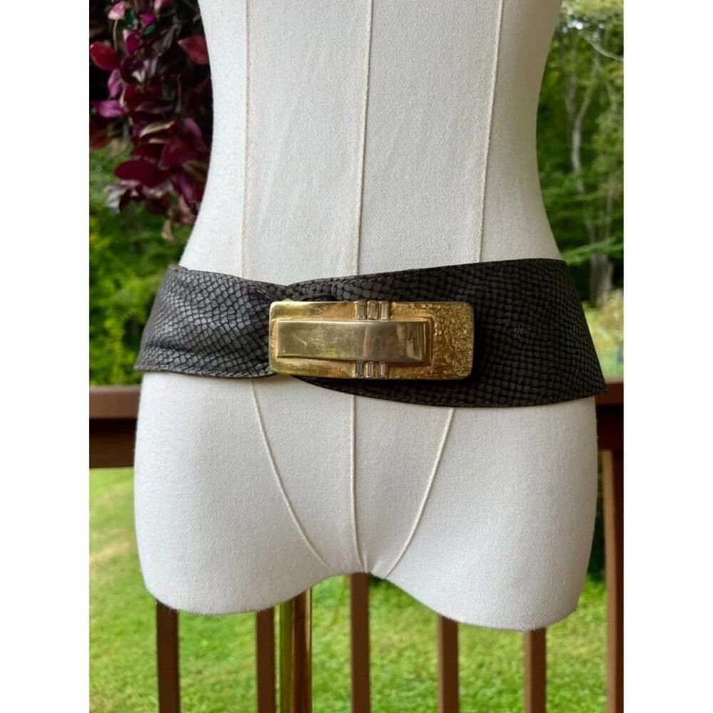 Vintage Ugo Correani 1980s Italian Wide Leather Belt Gold Rhinestone Buckle 46